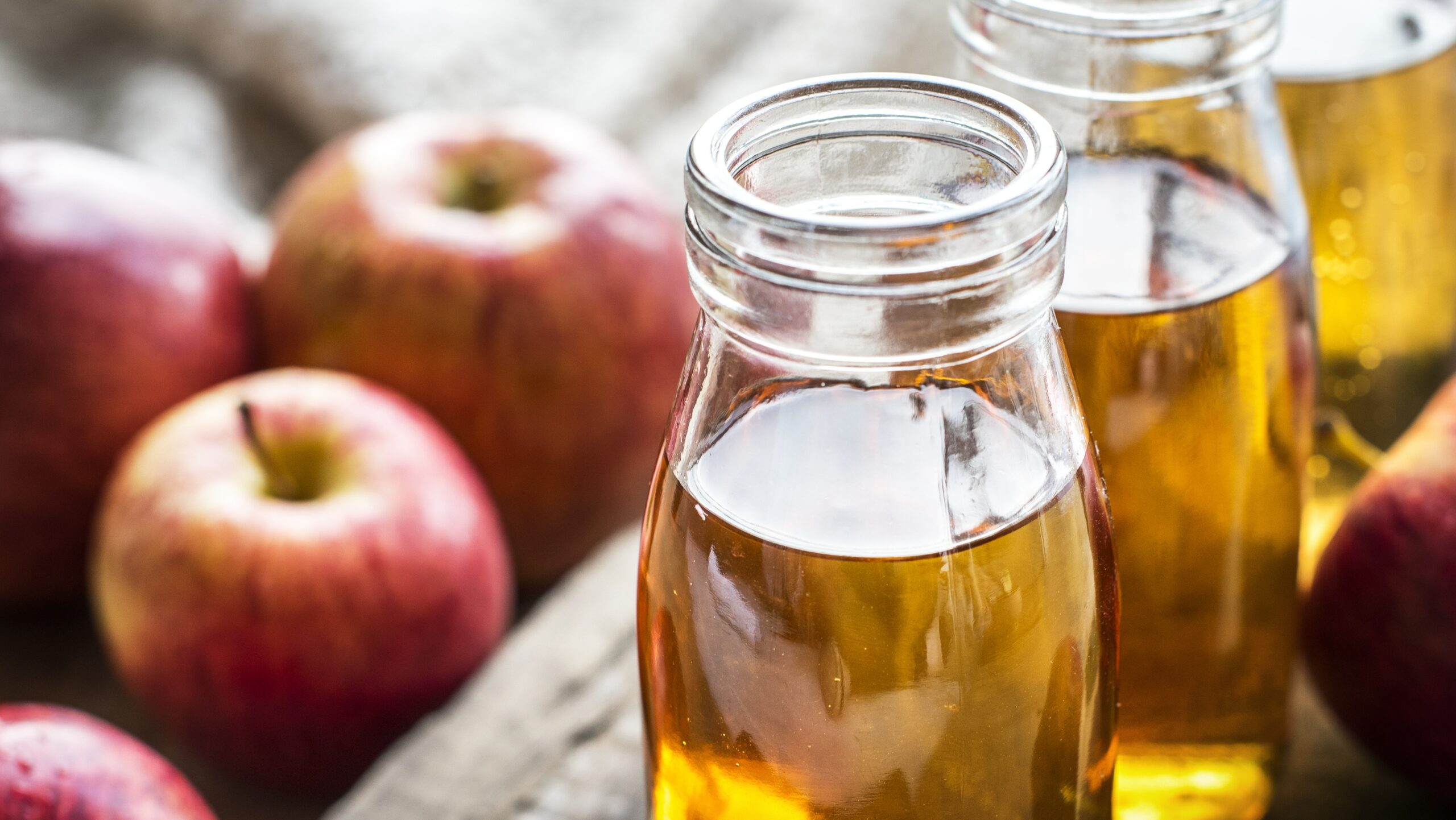 Free image/jpeg Resolution: 3848×2167, File size: 1.8Mb, Apple and juice